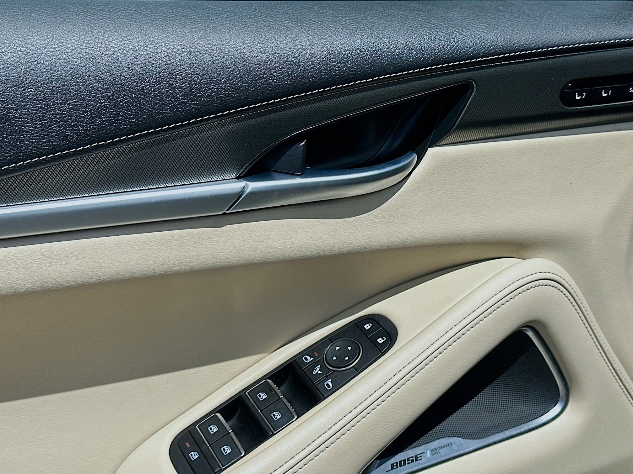 2025 Infiniti QX60 Luxe photo 16