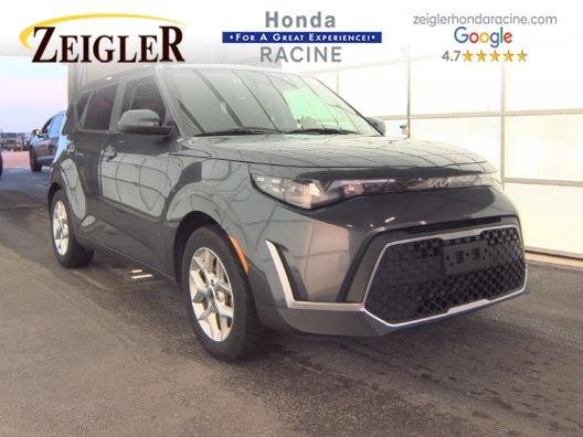 2024 Kia Soul LX's photo