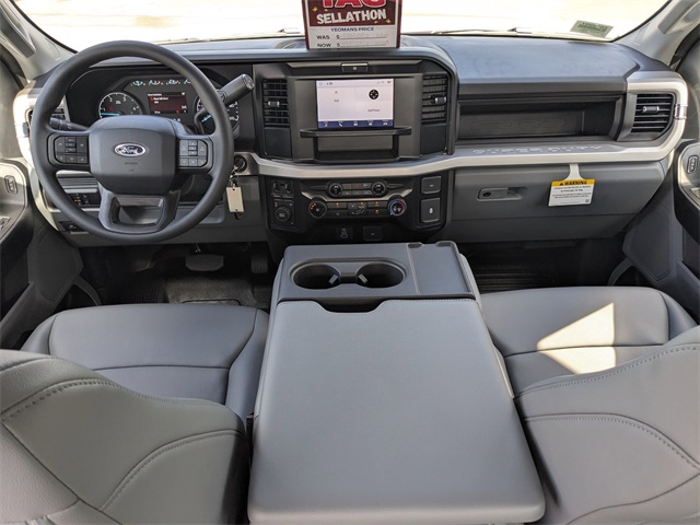 2026 Ford F-350 photo 15