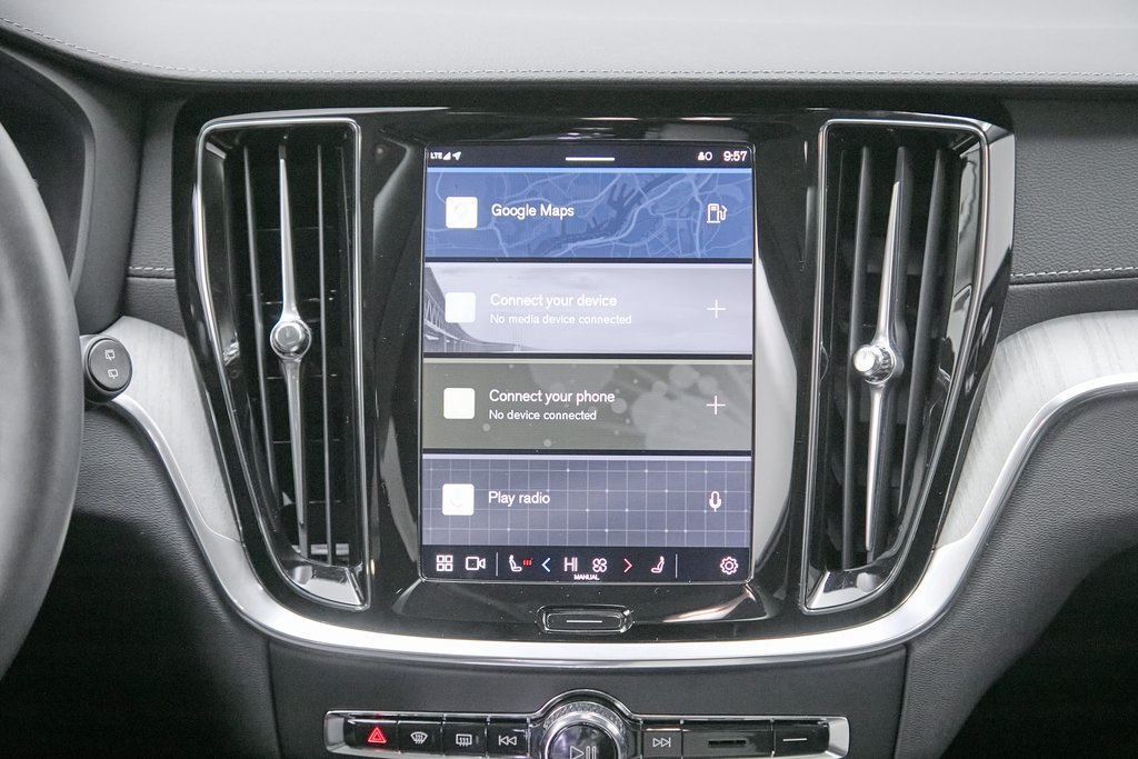 2024 VOLVO V60CC - Image 31