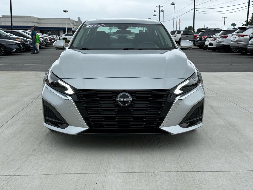 2023 Nissan Altima 2.5 SL photo 2
