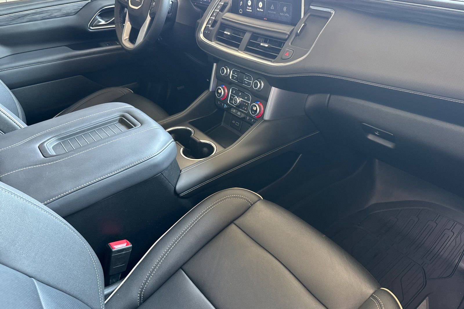 2022 Gmc Yukon SLT photo 15