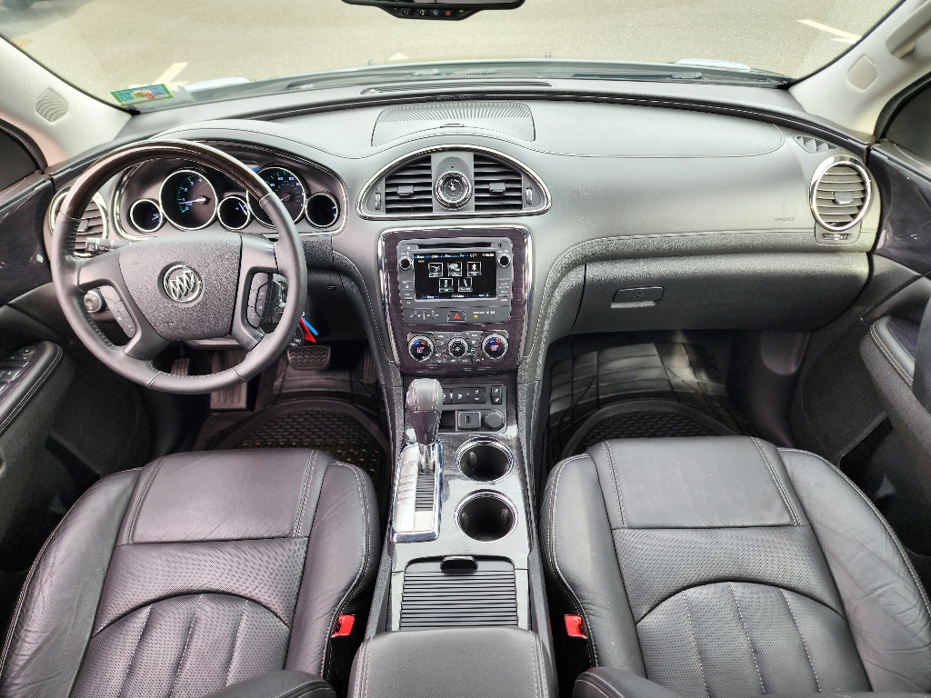 2016 Buick Enclave Leather photo 2
