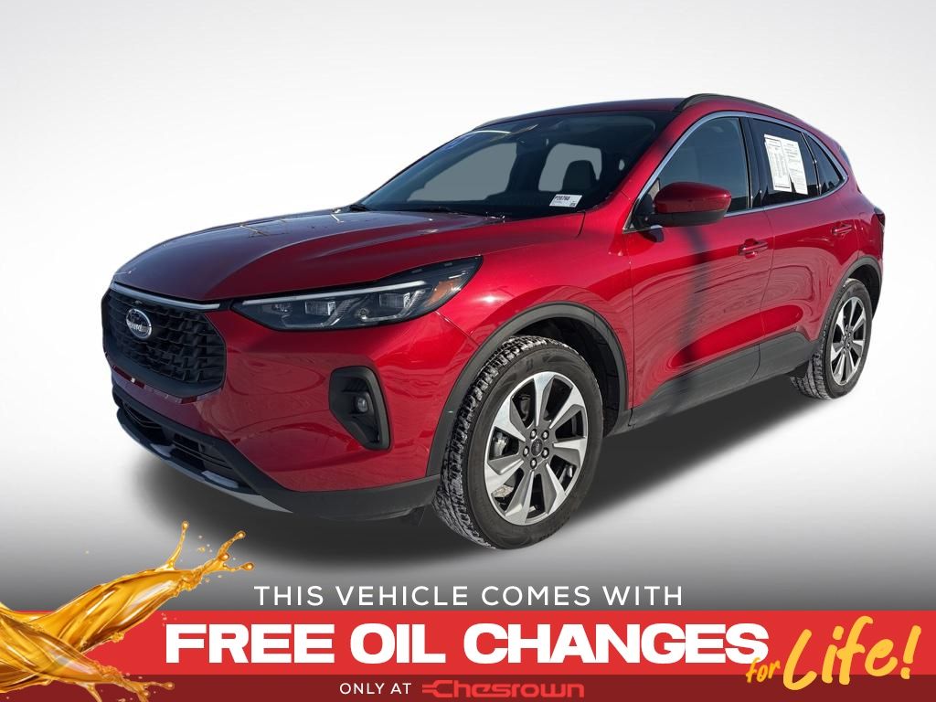 2025 Ford Escape Platinum's photo