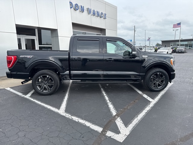 2022 Ford F-150 XLT photo 7