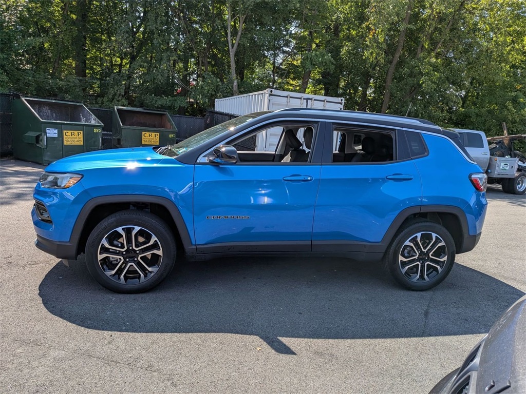 2022 Jeep Compass Limited photo 7