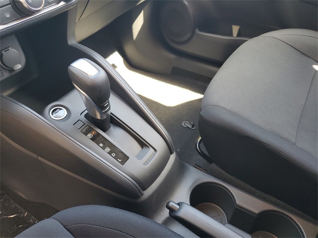 2025 Nissan Kicks Play S photo 8