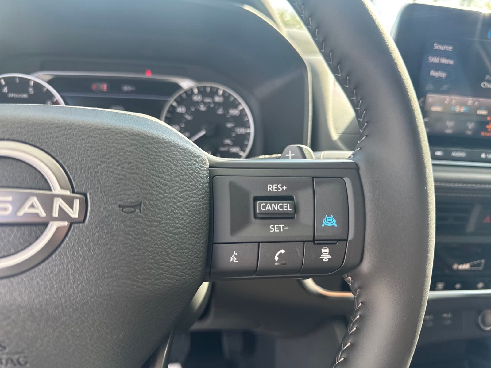 2026 Nissan Rogue SV photo 13