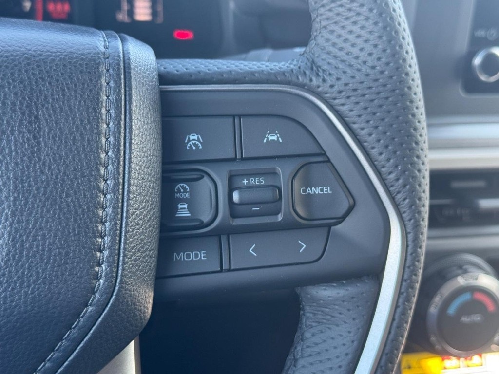 2025 Toyota Tacoma SR5 4x4 Double Cab photo 14