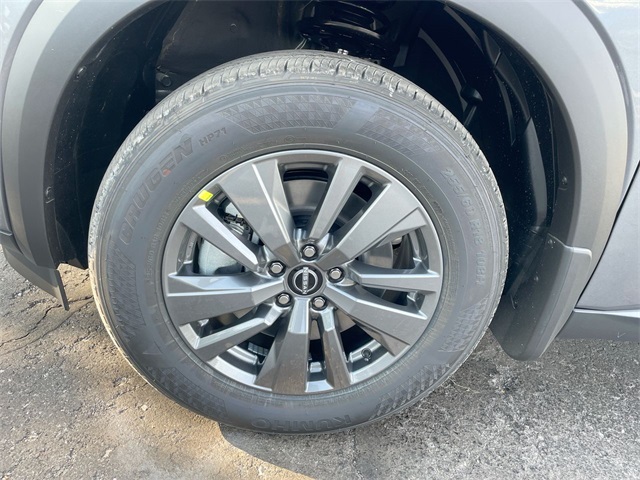 2025 Nissan Pathfinder SV photo 17