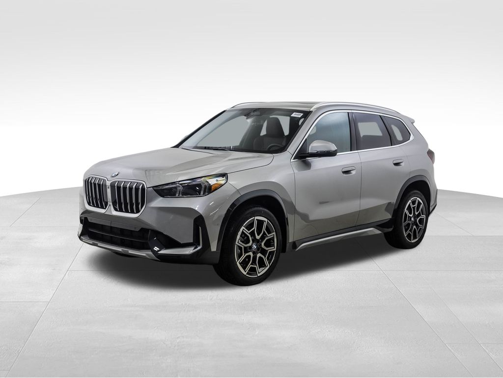 2026 BMW X1 28i's photo