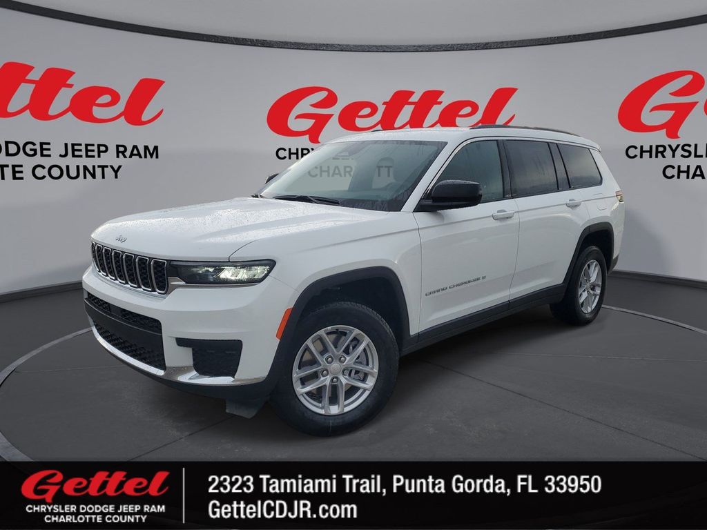 2025 Jeep Grand Cherokee L Laredo's photo