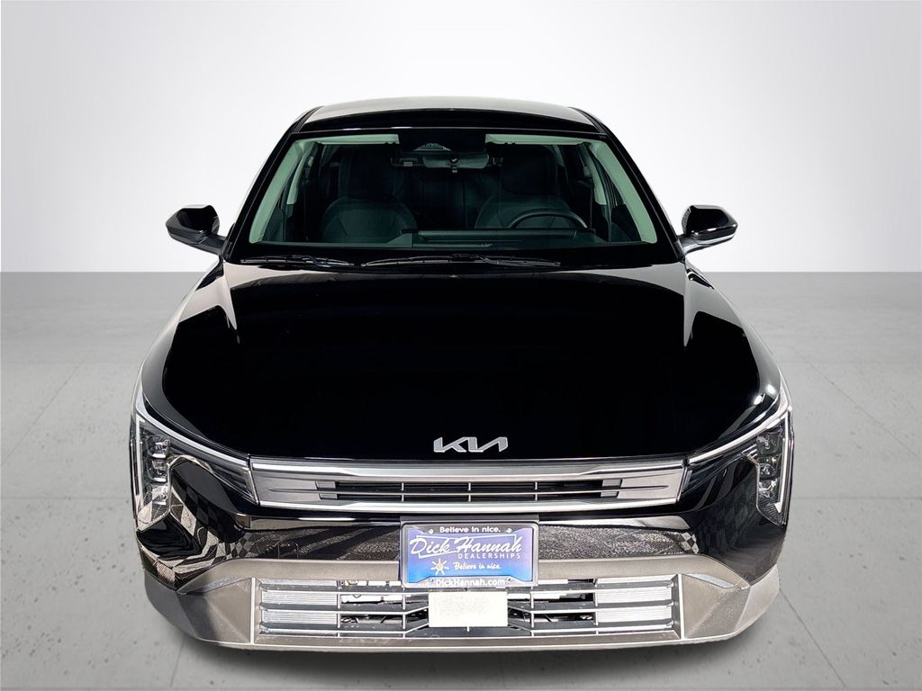 2025 Kia K4 LXS photo 3