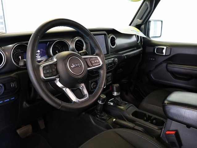 2023 Jeep Wrangler Rubicon 4xe photo 4