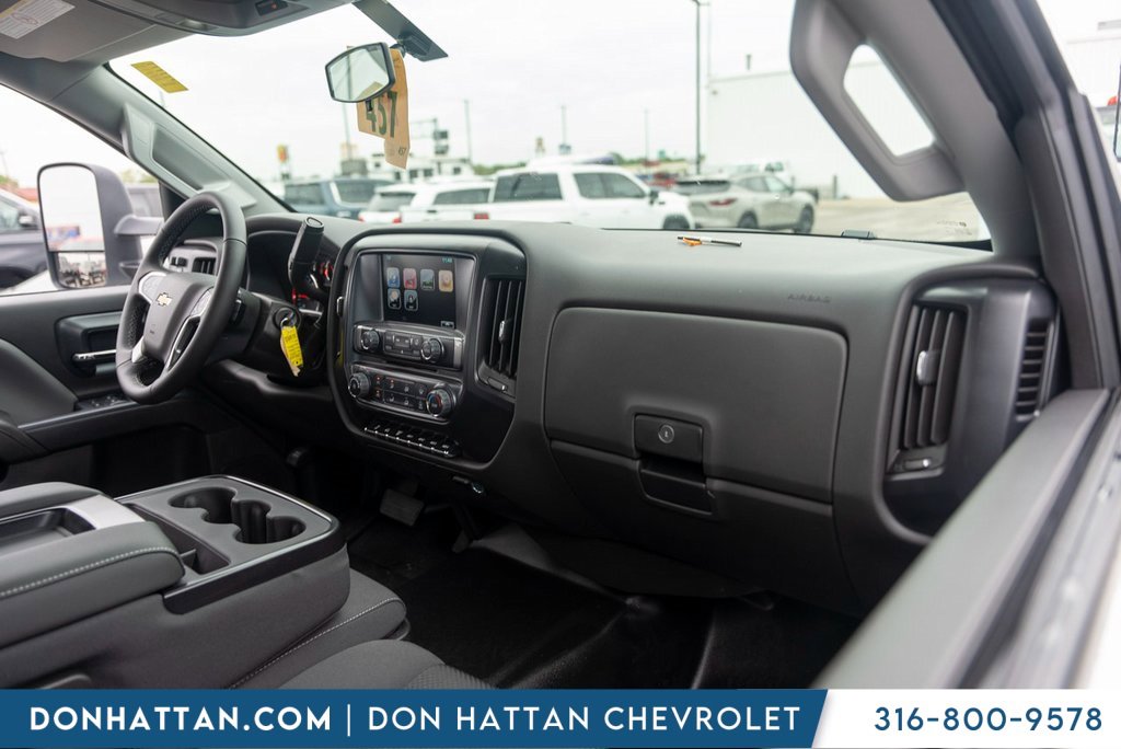 2024 Chevrolet Silverado 4500HD Work Truck photo 24