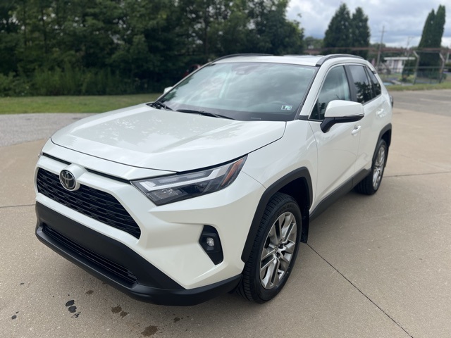 2022 Toyota RAV4 XLE Premium