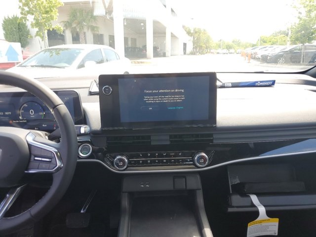 2024 Honda Prologue Touring photo 17