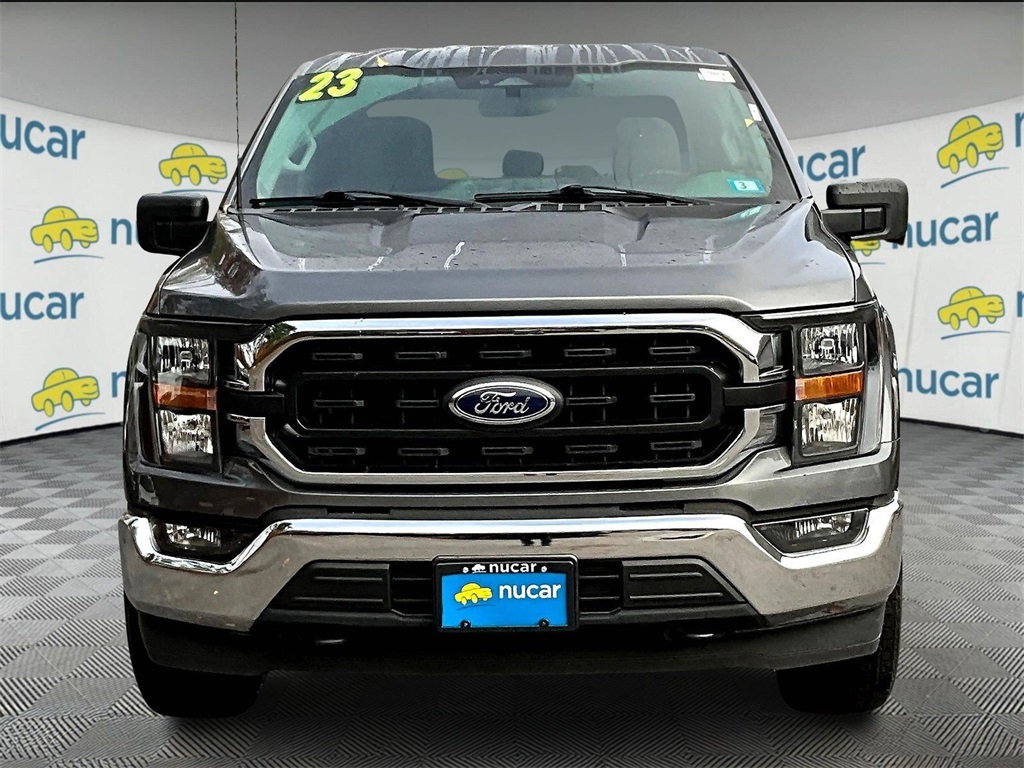2023 Ford F-150 XLT photo 2