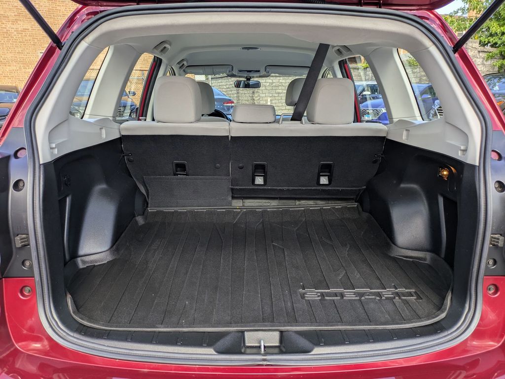 2017 Subaru Forester 2.5i photo 19