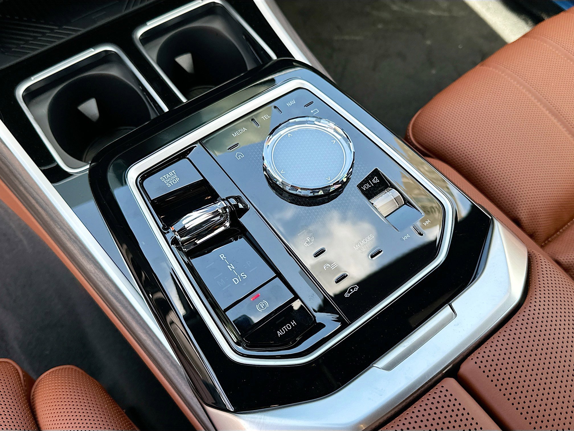 2025 Bmw 750e 750e xDrive photo 15
