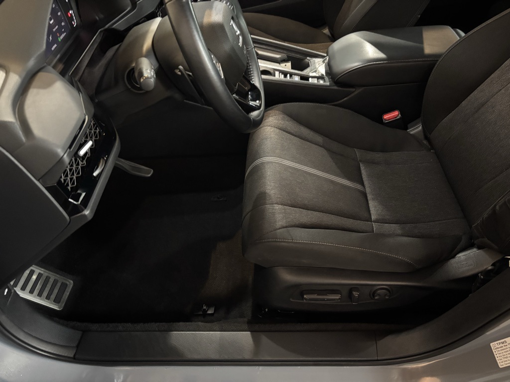 2023 Honda Accord Hybrid Sport photo 18