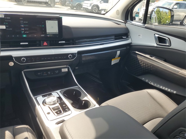 2026 Kia Carnival SX Prestige photo 12