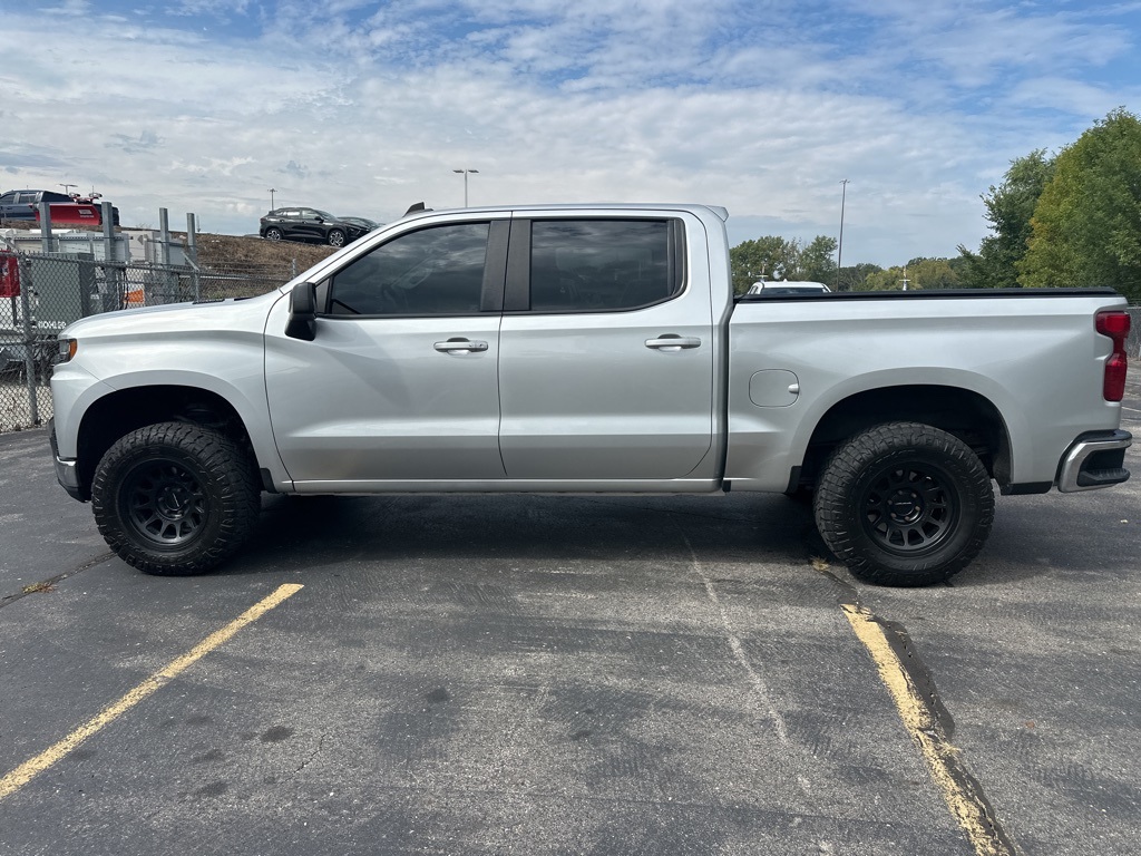 2020 Chevrolet Silverado 1500 LT photo 4