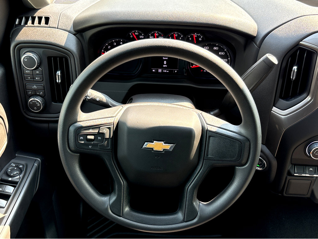 2025 Chevrolet Silverado 1500 Custom photo 12