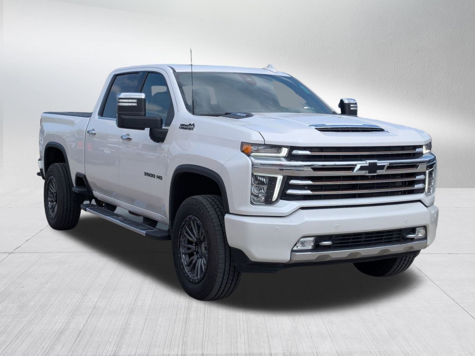 2022 Chevrolet Silverado 3500HD High Country photo 5