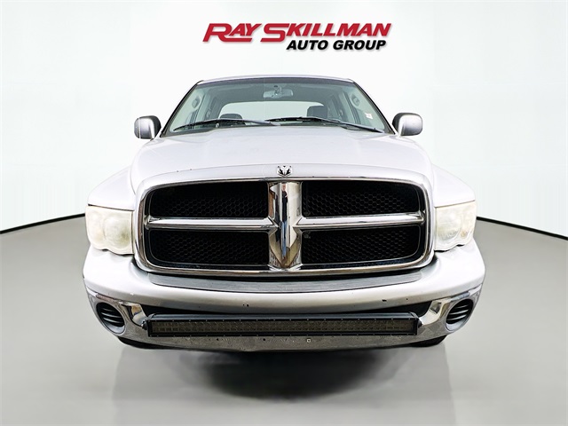 2005 Dodge Ram SLT photo 2