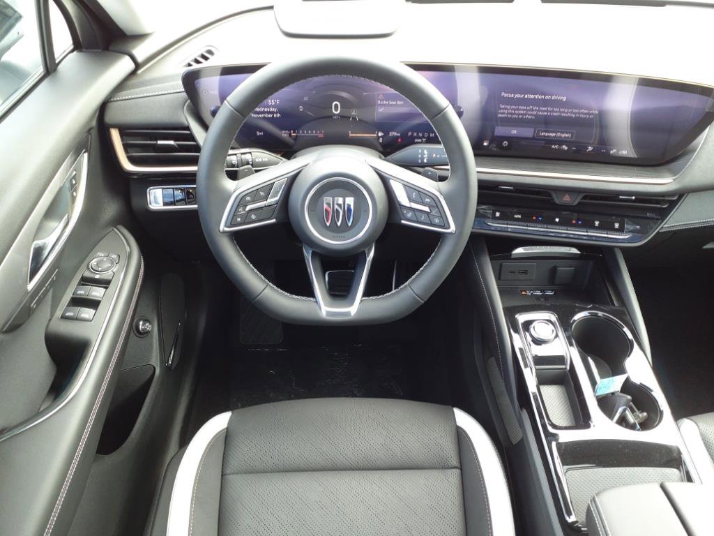 2025 Buick Envision Sport Touring photo 3