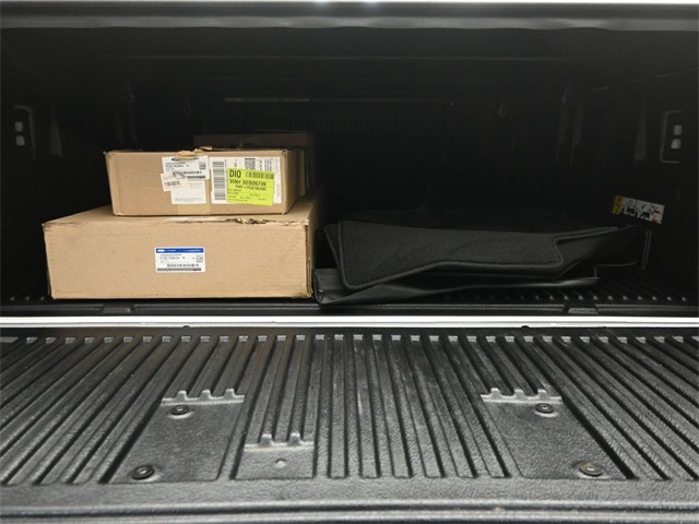 2025 FORD F-250 - Image 23