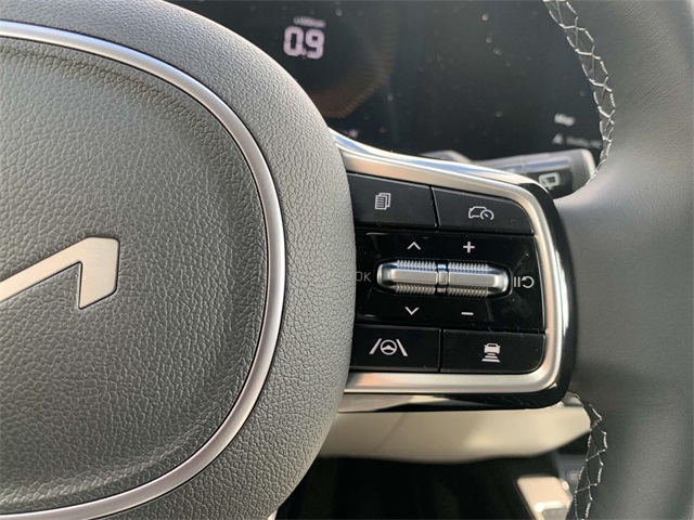 2025 Kia Sorento S photo 13