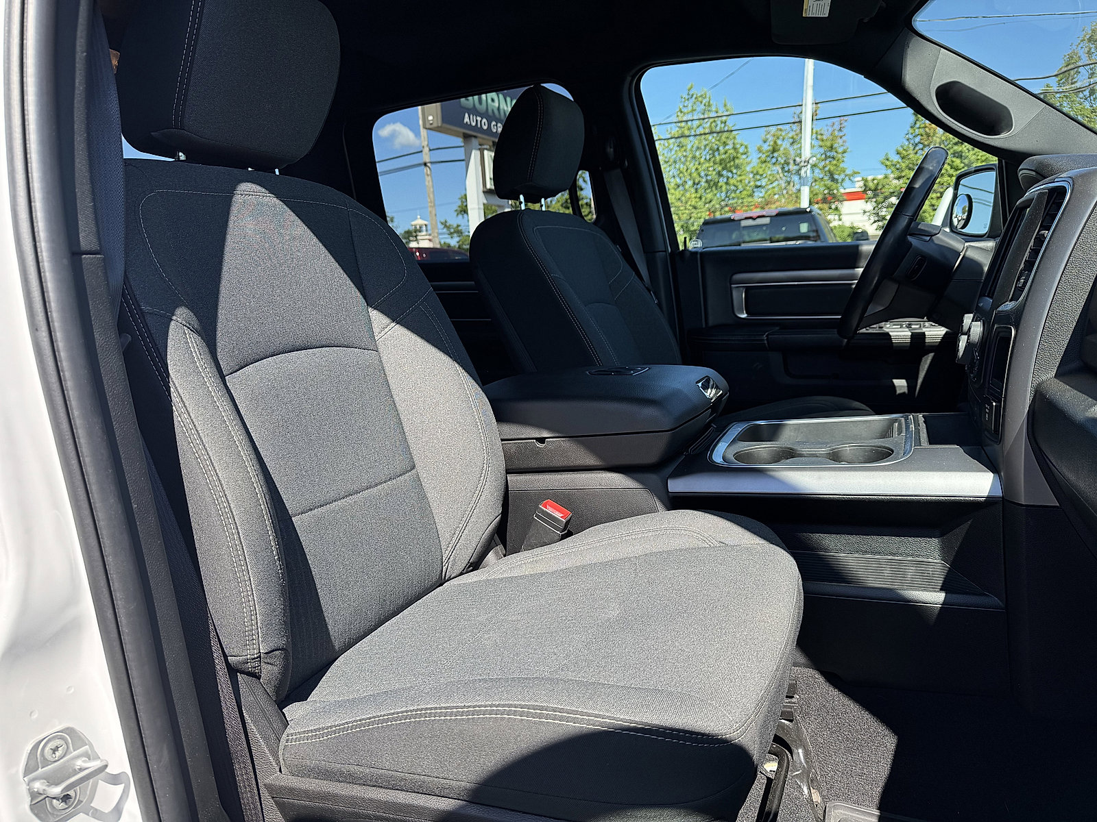 2021 Ram 1500 Classic Warlock photo 8