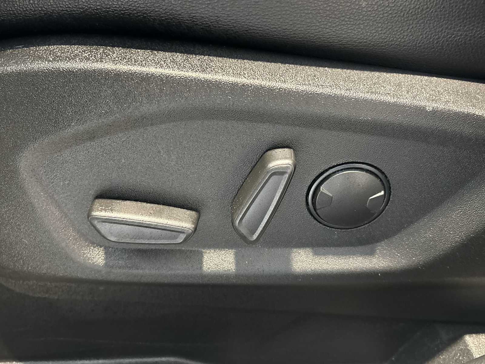 2024 Ford Edge Titanium photo 29