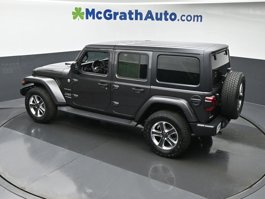 2021 Jeep Wrangler Unlimited Sahara photo 17