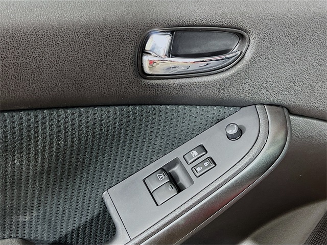 2013 Nissan Altima 2.5 S photo 9