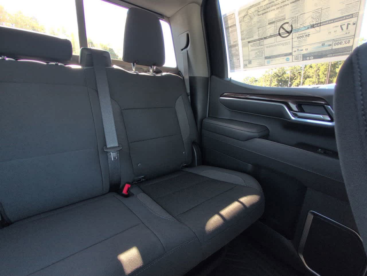 2026 Chevrolet Silverado 1500 RST photo 4