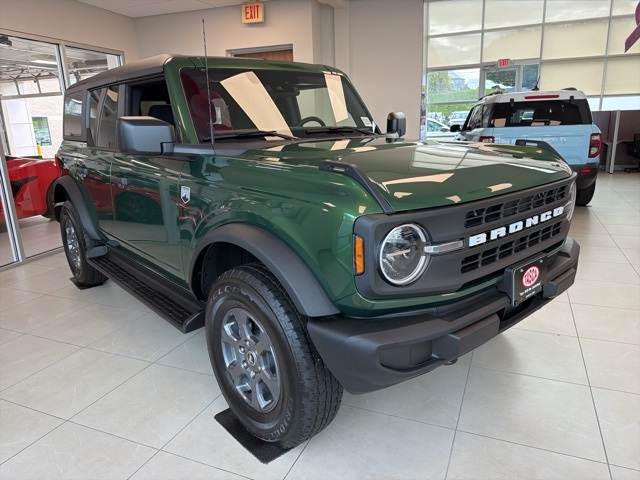 2025 Ford Bronco 4-Door Big Bend's photo