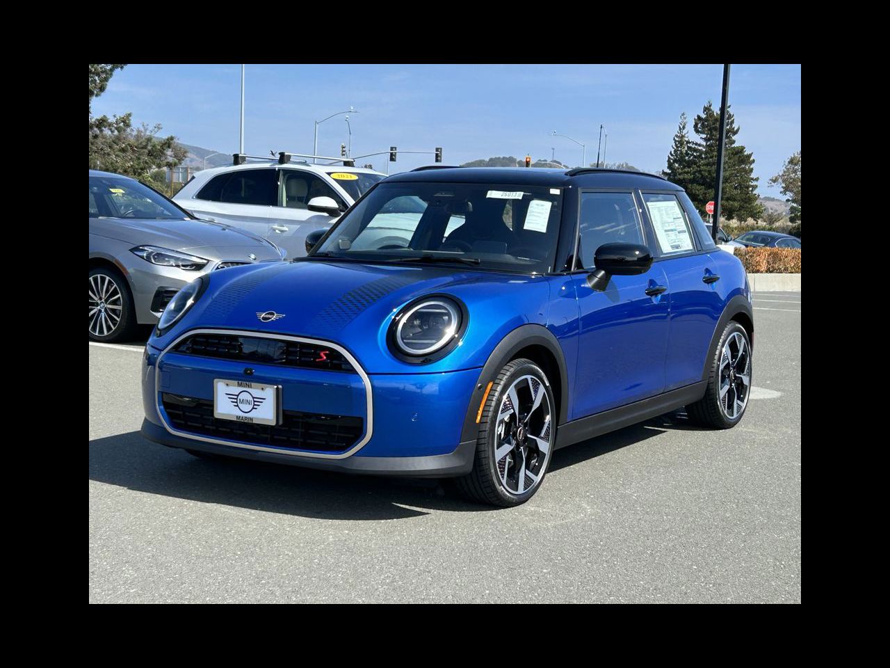 2026 MINI Hardtop 4 Door S's photo