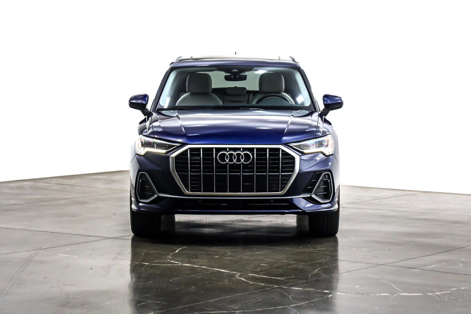 2023 Audi Q3 S line Premium Plus 45 TFSI photo 2