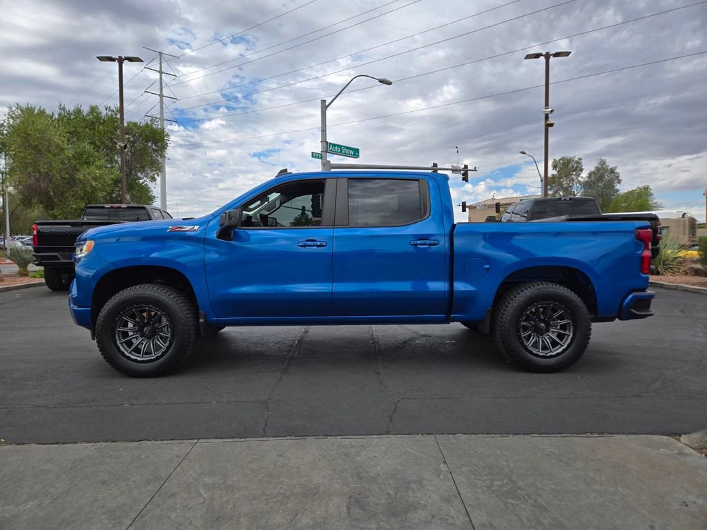 2023 Chevrolet Silverado 1500 RST photo 3