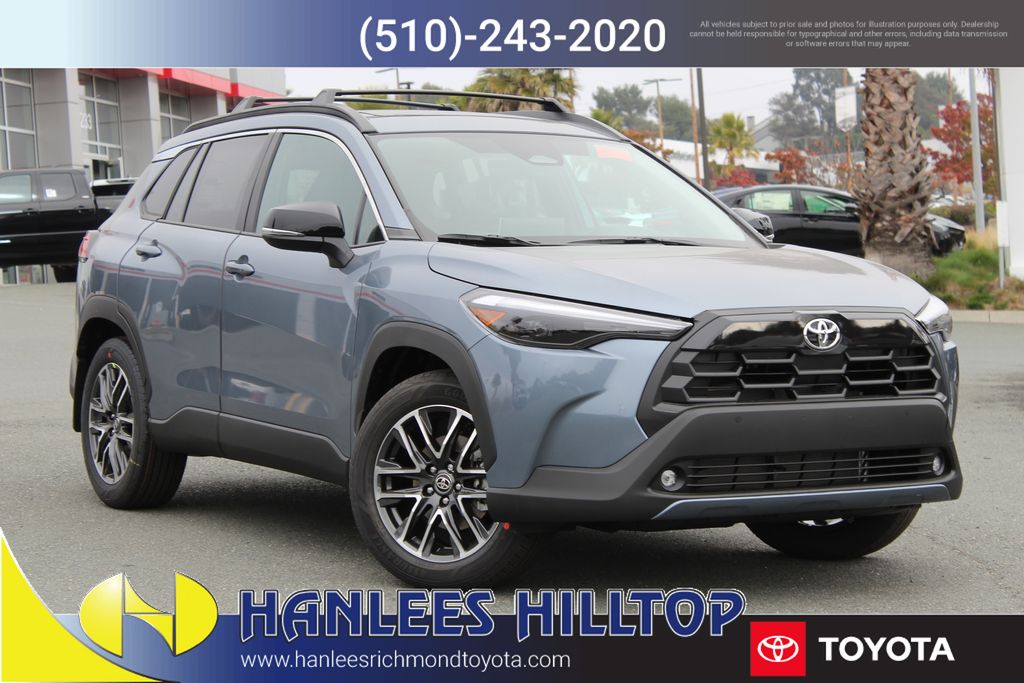 2026 Toyota Corolla Cross XLE's photo