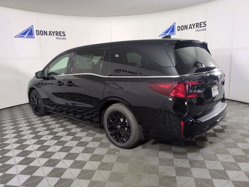 2026 Honda Odyssey photo 3
