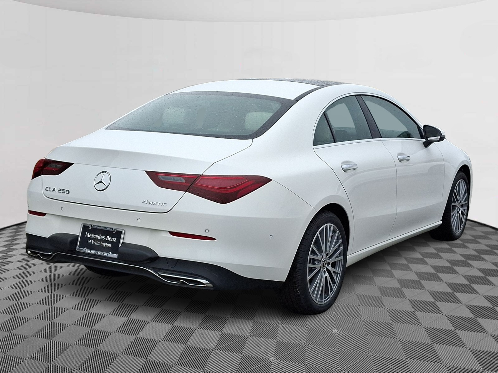 2025 Mercedes Benz CLA 250 photo 4