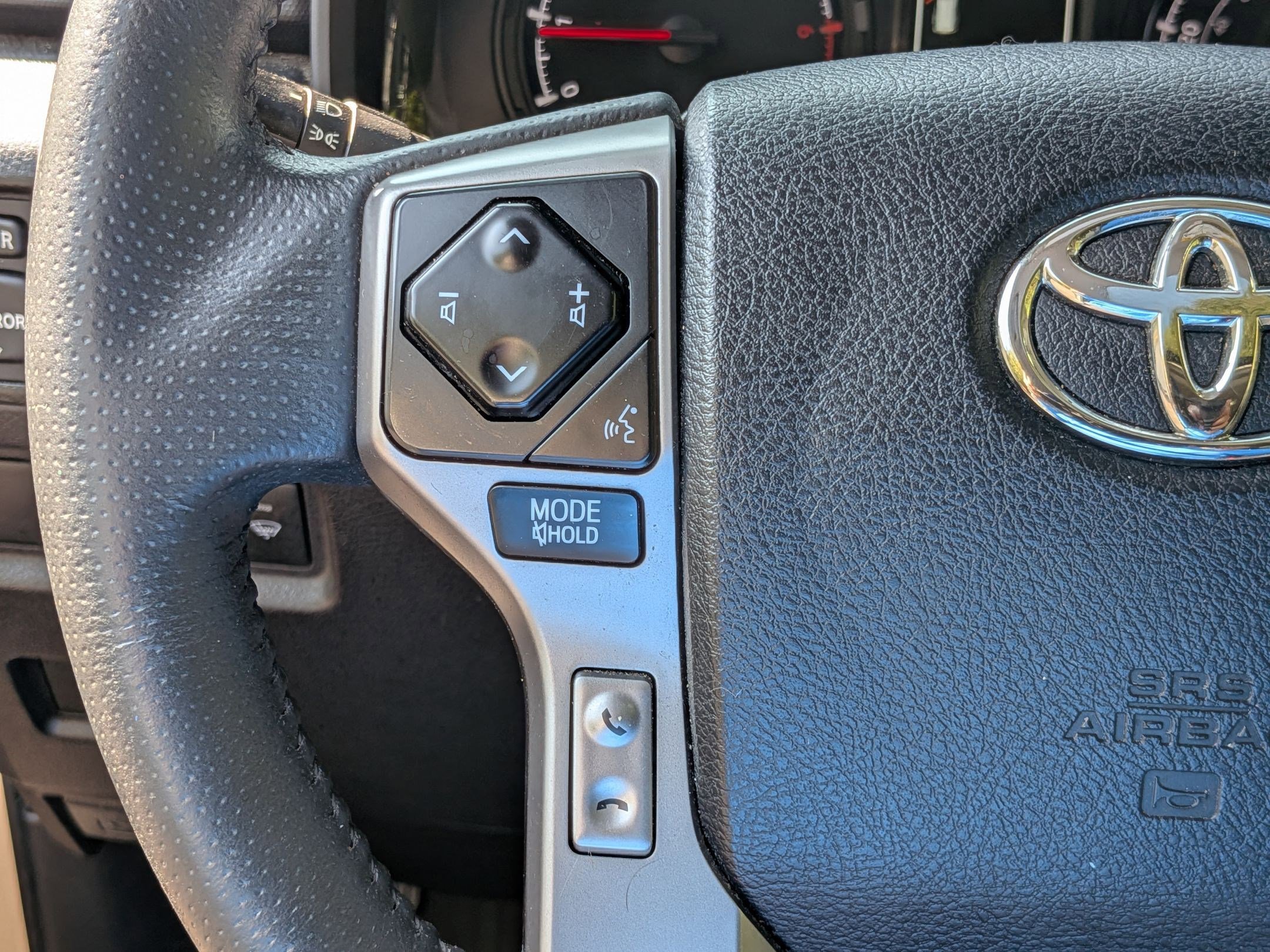 2022 Toyota 4Runner SR5 Premium photo 16