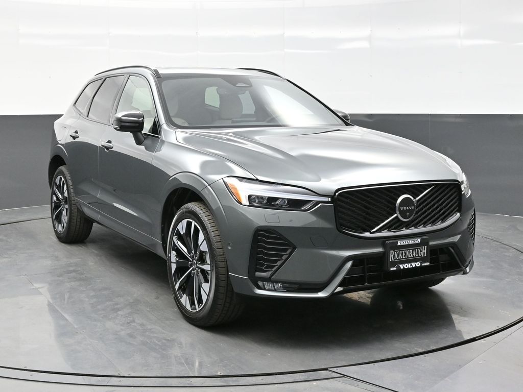 2026 Volvo XC60 Plus's photo