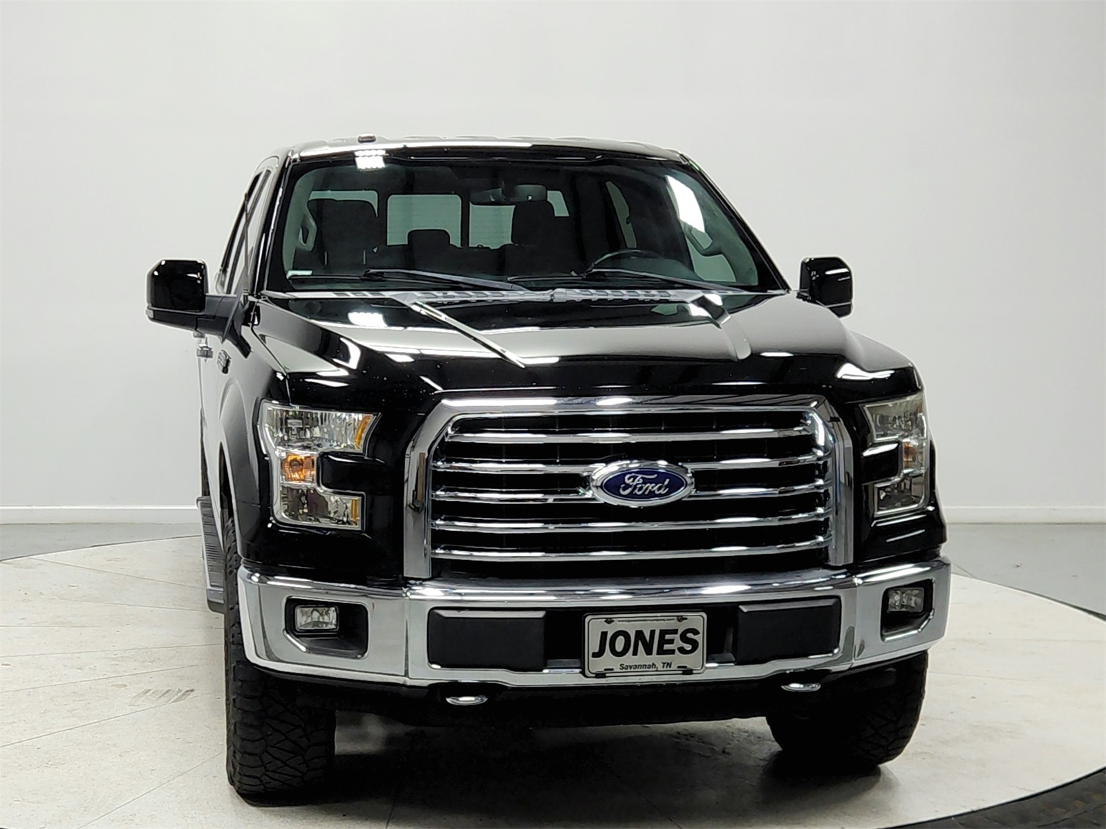 2016 Ford F-150 XLT photo 2