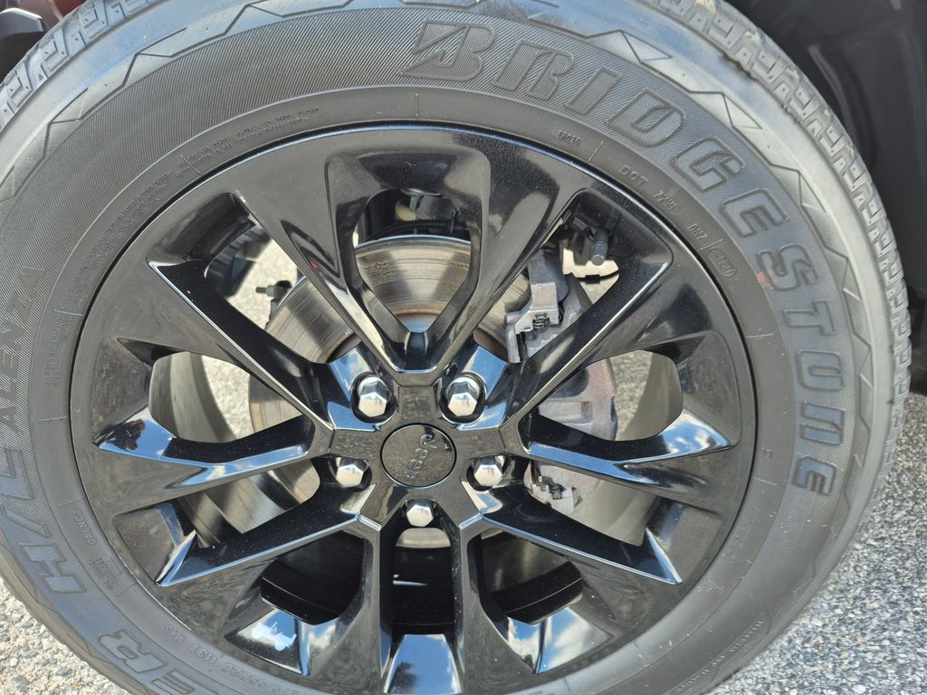 2021 Jeep Wrangler Unlimited Sahara 4xe photo 8