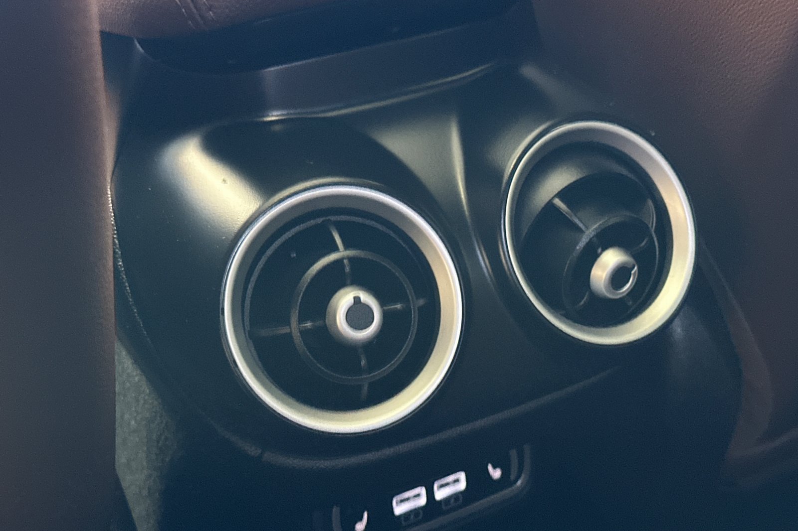 2022 Alfa Romeo Stelvio Ti photo 12